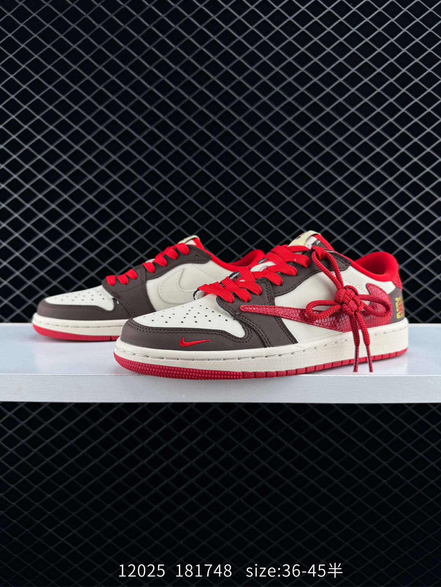 Travis Scott x Air Jordan 1 ” Reverse Mocha “